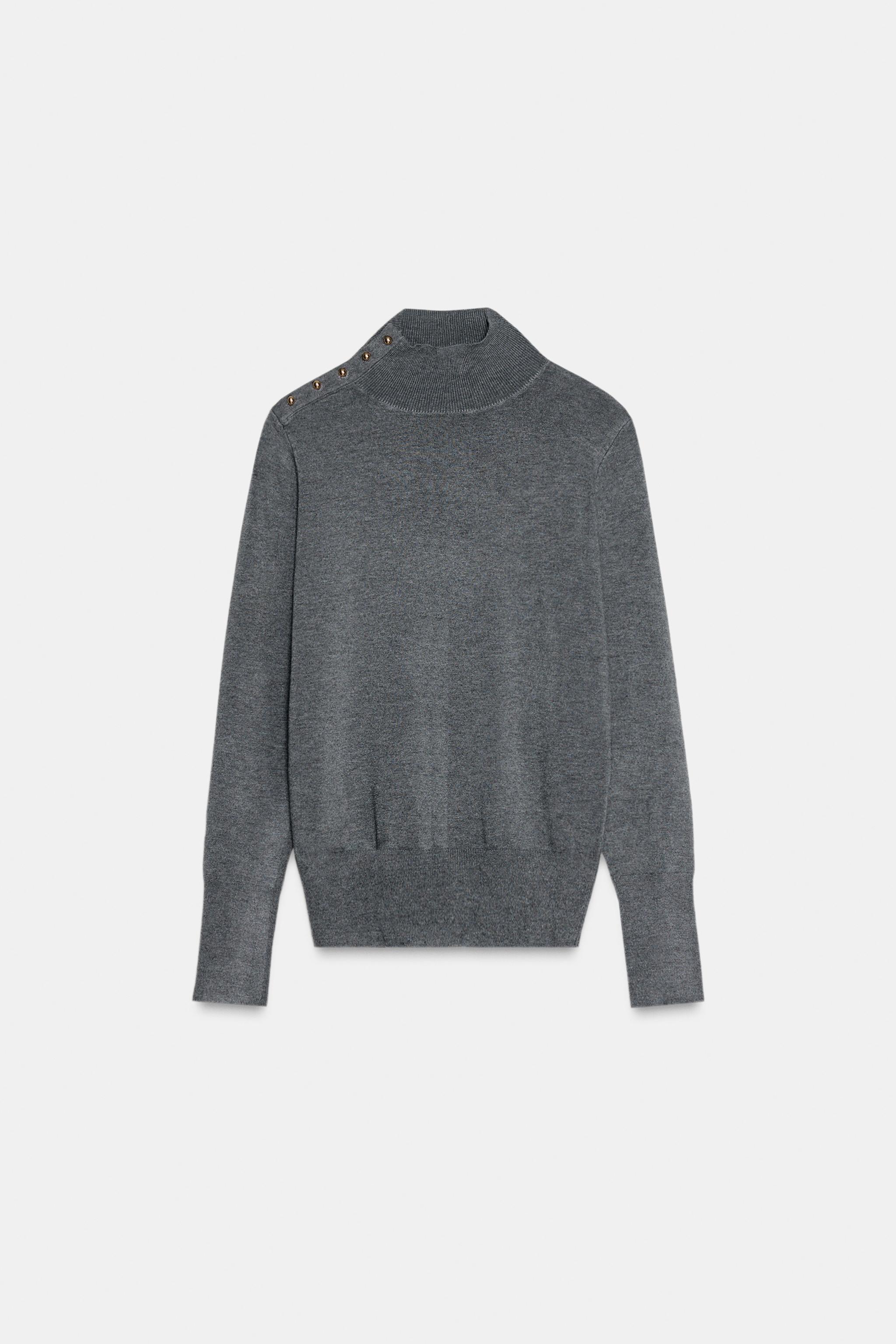 PULL EN MAILLE AVEC BOUTONS